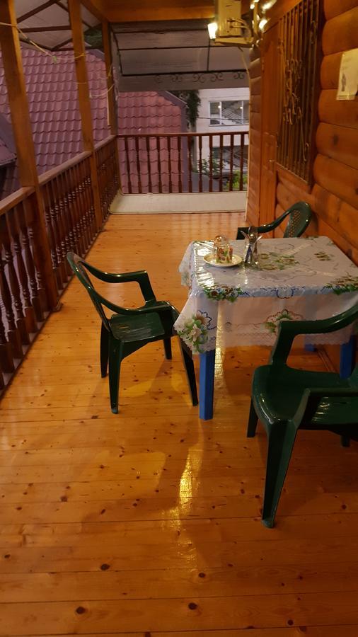 U Iriny Hotel Pizunda Exterior foto