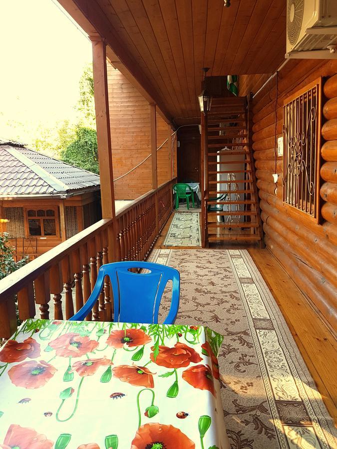 U Iriny Hotel Pizunda Exterior foto
