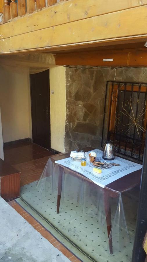 U Iriny Hotel Pizunda Exterior foto